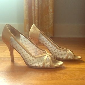 Nina gold sheer peep toe heels! 8M